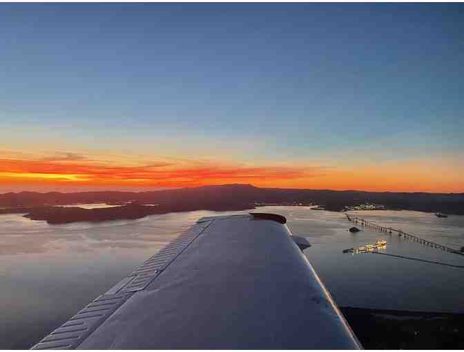 Bay Flight for 4 over Golden Gate, in A36 Bonanza