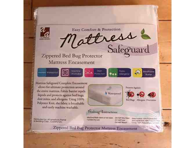 Mattress Safeguard Zippered Bed Bug Protector Mattress Encasement