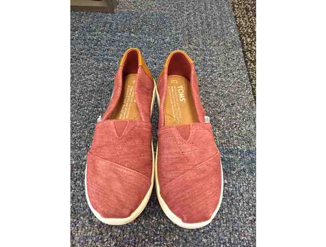 TOMS Youth Size 13 Classic Alpargata in ruddy red canvas - Photo 1