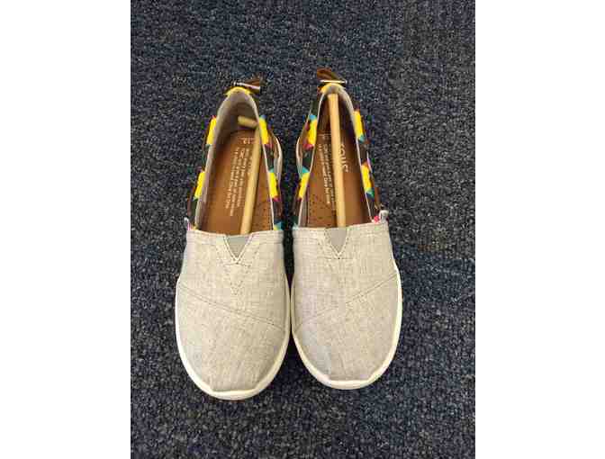 TOMS Youth Size 13 Canvas Youth Bimini Espadrilles in grey with color trim - Photo 1