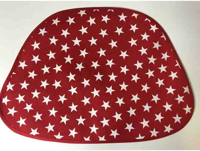 11 Red and White Stars Placemats - Photo 1