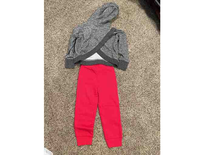 Sweatshirt and Sweatpants for 5-6 Year olds