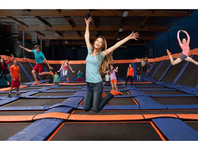 4 x 30-minute Jump Time Passes at Sky Zone San Marcos, California
