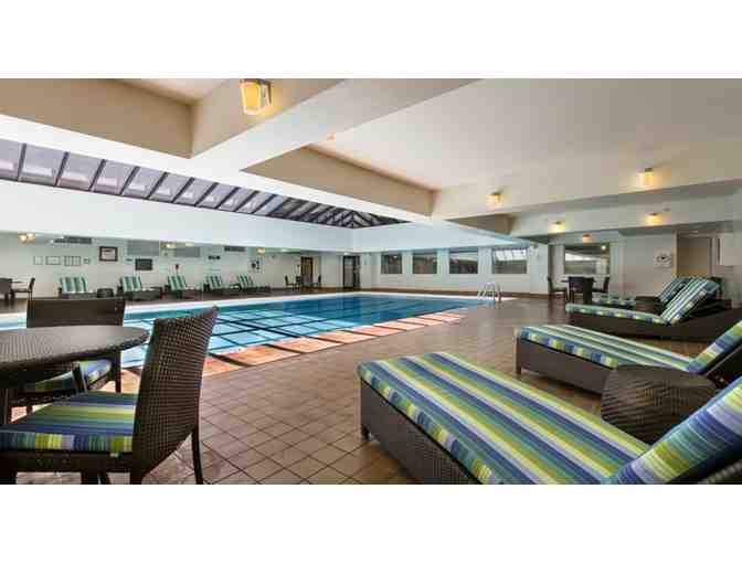 Two-night Stay at the Holiday Inn Chicago Mart Plaza
