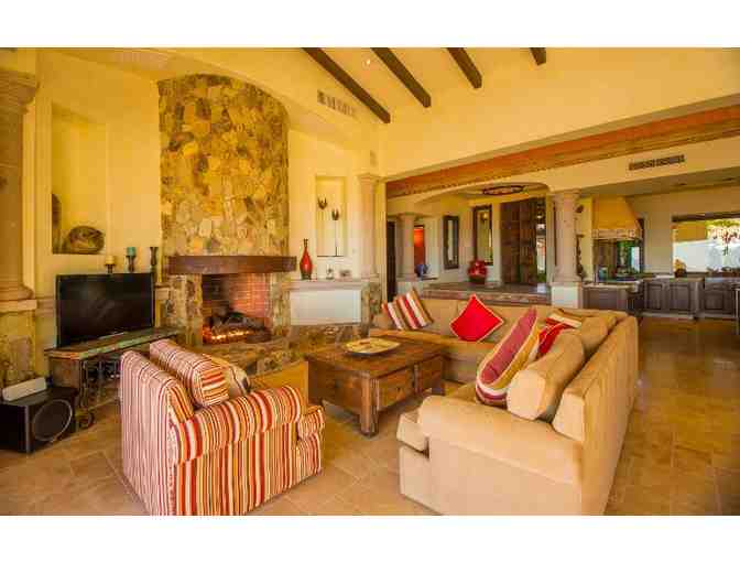Sun Filled Week in a 6 Bedroom House in San Jose del Cabo