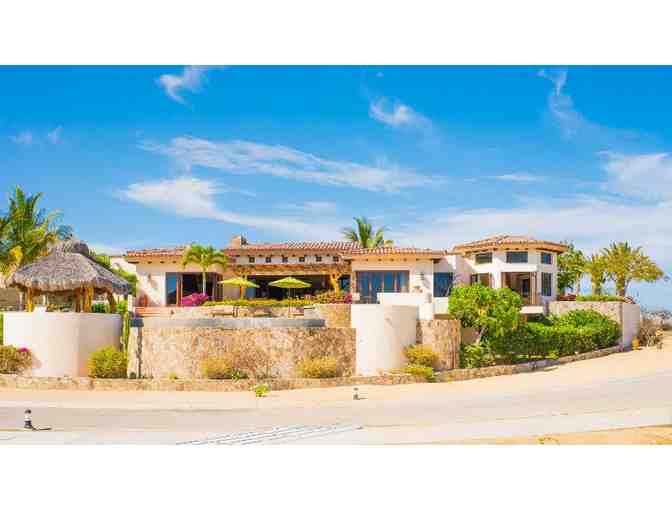 Sun Filled Week in a 6 Bedroom House in San Jose del Cabo