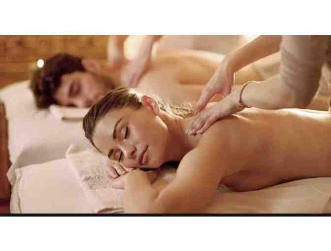 Relaxing One Hour Couples Massage