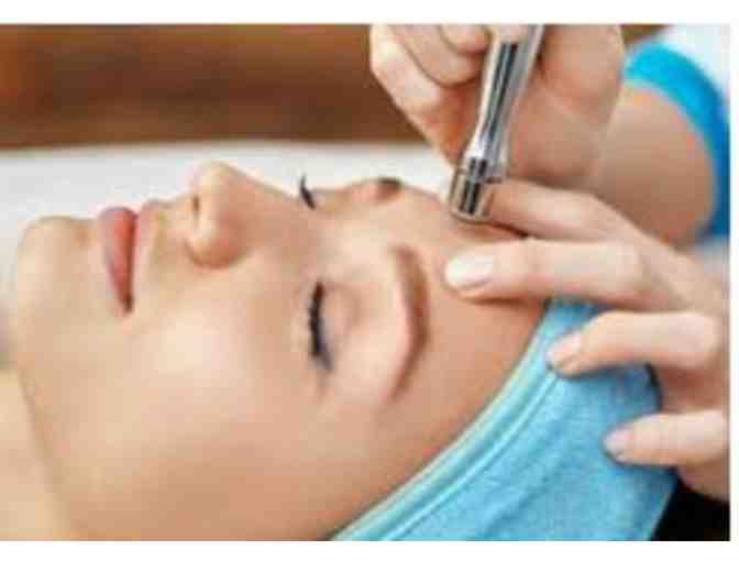 Glowing Skin & Hair with a Spa/Salon Package from Exsalonce