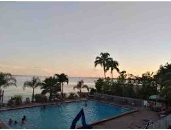 2 Nights at the Best Western Fort Myers Waterfront & 4-$25 Pure Florida Certificates