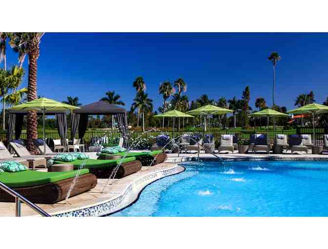 The Vinoy Renaissance Resort and Golf Club- 2 nights for 2 people