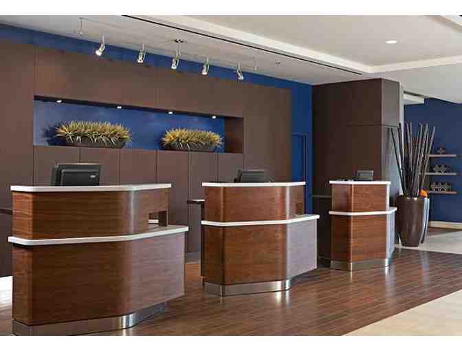Courtyard Marriot Los Angeles LAX / Century Blvd. 'Park Here, Fly There Package'