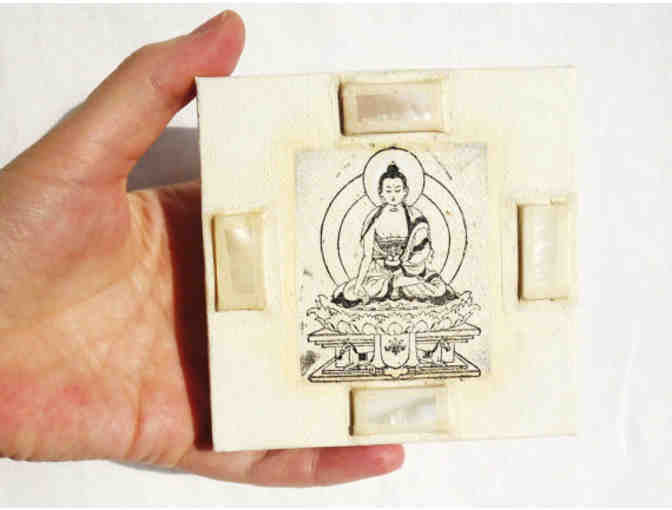 Ganeshas Rat: 'White Buddha with Mother of Pearl' Original