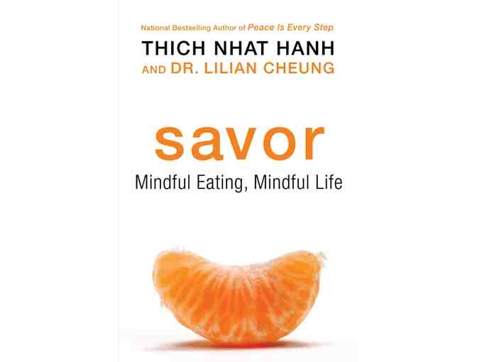 HarperOne: Eight-Title Thich Nhat Hanh Book Bundle