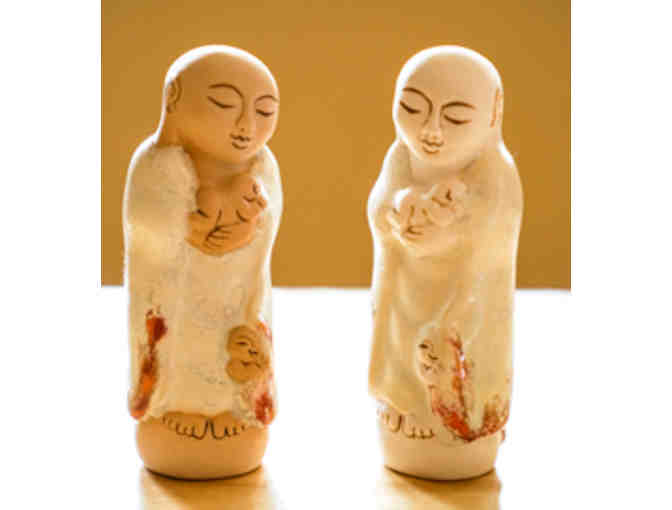 ZenWorks: "Jizo with Peeking Child" Sculpture - Photo 3
