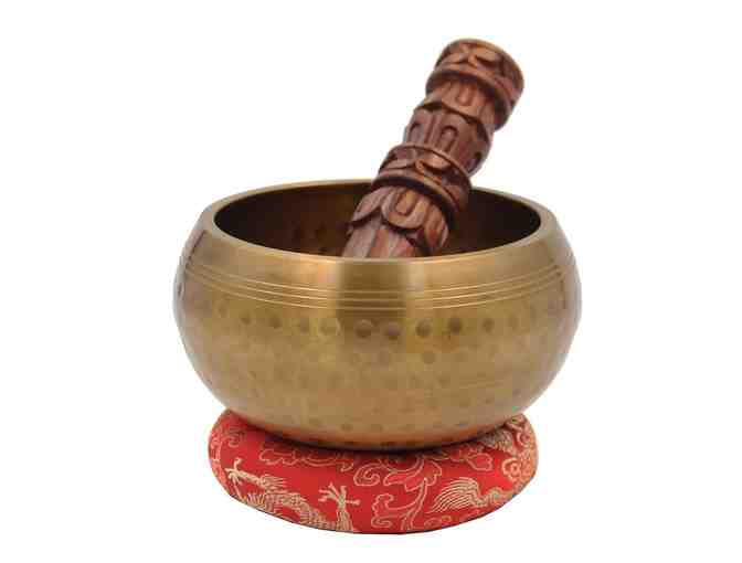 DharmaObjects: Tibetan Ring Gong Meditation Singing Bowl, Mallet & Cushion Set (Large)