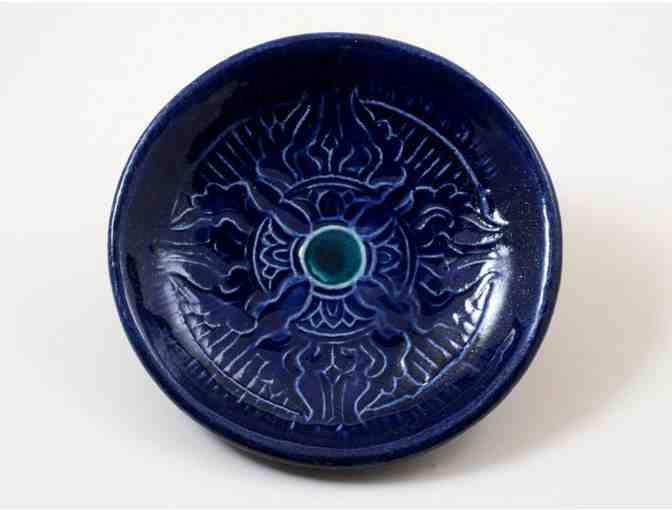 De Baun Fine Ceramics: Handmade Raku Offering Bowl with Dorje in Royal Blue