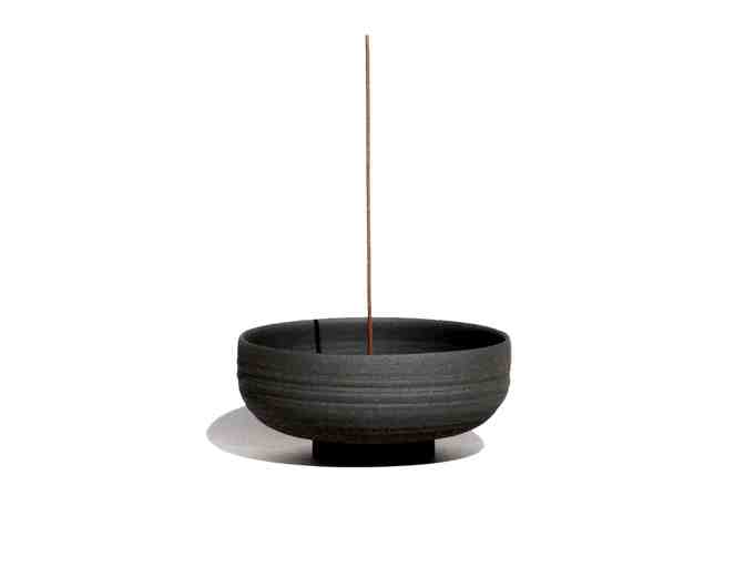 Ume: Black Stoneware Incense Holder, Uluru, and Inner Bloom Incense Set