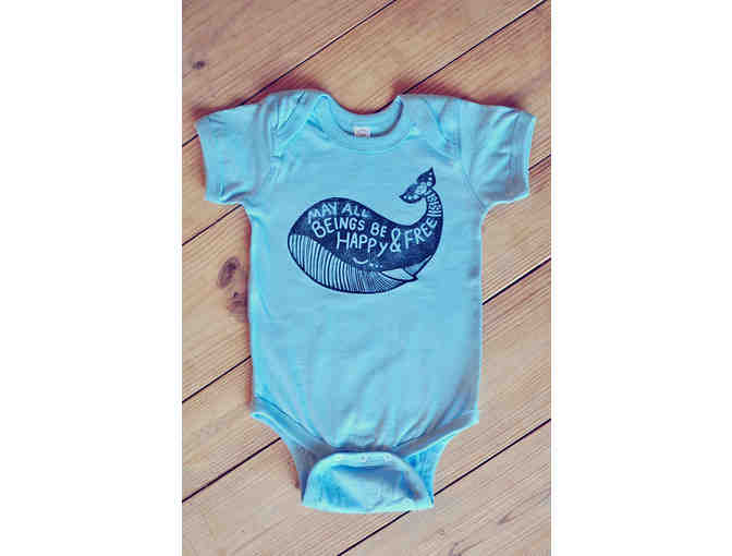Hippie Baby Co.: "May All Beings Be Free" Whale Onesie Bodysuit - Photo 2