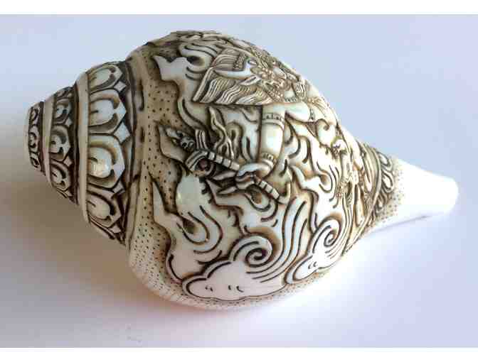 Himalayan Traders: Carved Genuine Conch Shell with 'Yamataka Wrathful Deity' Motif