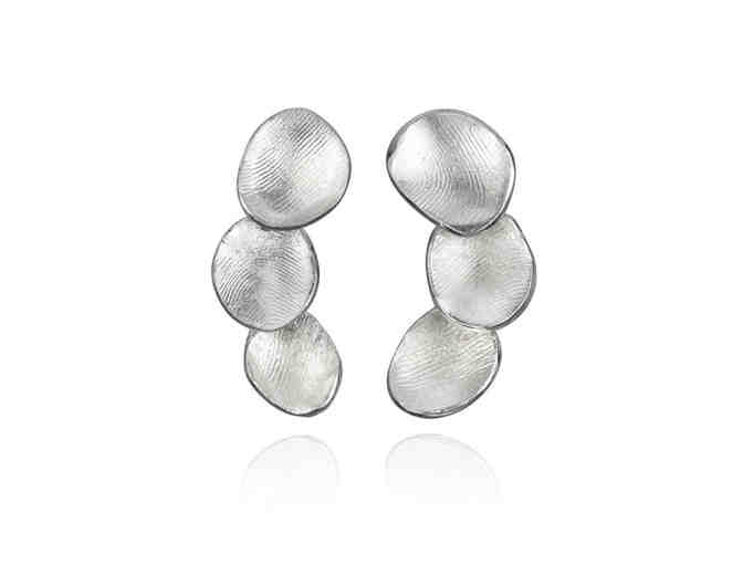 Dorothee Rosen Designer Goldsmith: Sterling Silver "MoonShell Three" Earrings - Photo 1