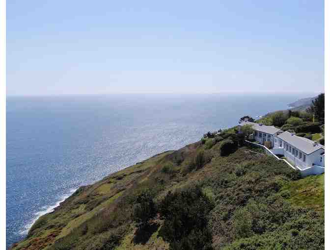 Dzogchen Beara, Southwest Ireland: Four-Night Stay in Cliff-Top Ocean View Cottage