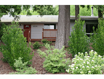 Earth Sanctuary Retreat: Overnight stay