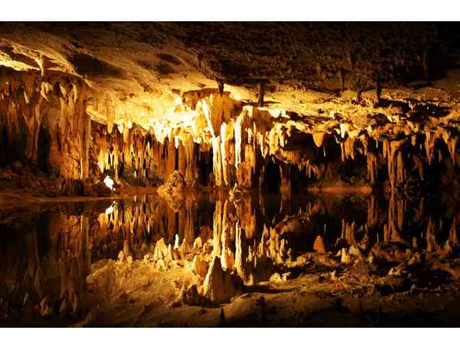 Luray Caverns, Virginia - Photo 1