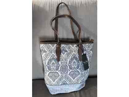 Myra Tote bag