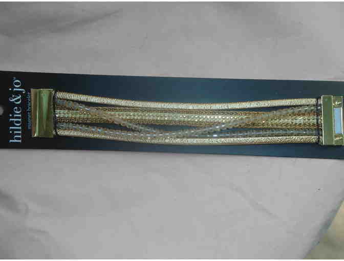 Magnetic 8 strand bracelet - Photo 1