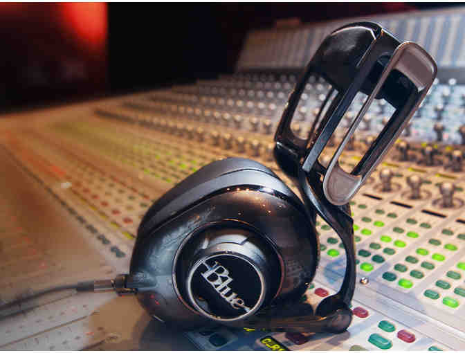 Basket of DownBeat Magazine 'Goods' & Blue Microphones Headphones