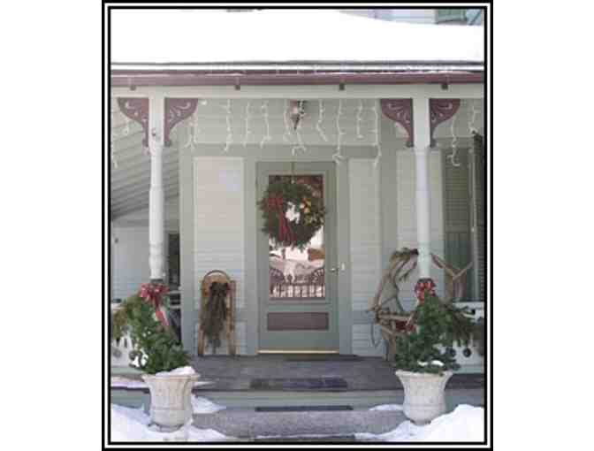 Henniker House B & B + Pats Peak Ski Lift Tickets