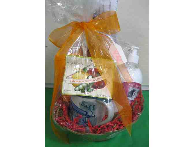 'Made In New Hampshire' basket from Artisans New London