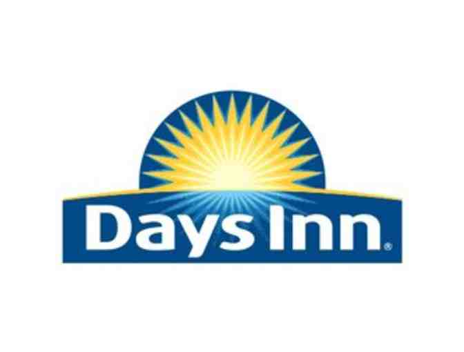 State College Stay-cation: Dinner at Duffy's Tavern & a One-Night Stay at Days Inn