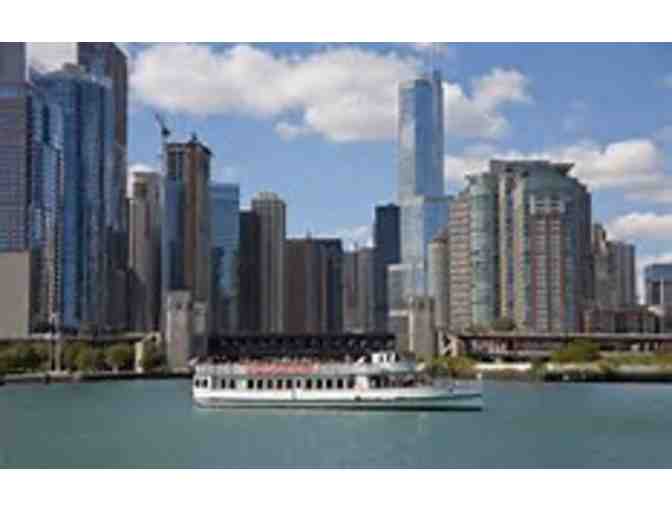 90 minute cruise on Chicago's First Lady Architecture for 2 people