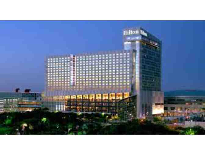 Houston Getaway at the Hilton Americas-Houston