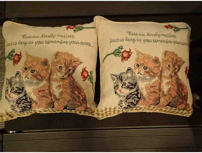Pillow set:  'Cats are kindly masters ...'