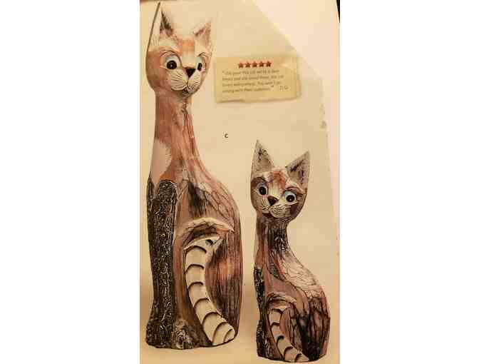 Delicately scuptured wooden Nyoman Cats - Photo 1