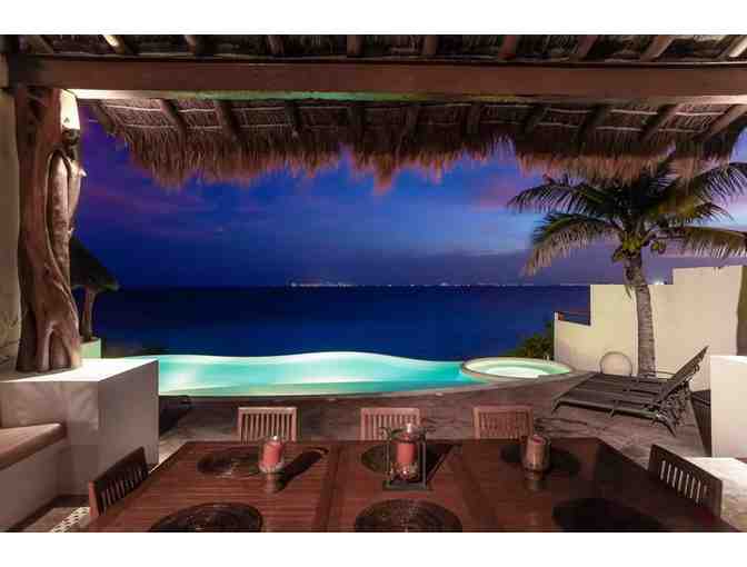 One Week at Luxury Home with Infinity Pool/Hot Tub Overlooking Cancun Bay