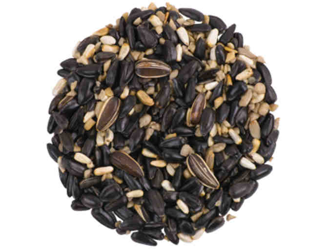 SQUIRREL-PROOF BIRDFEEDER & 20 lbs. of Supreme Blend Wild Bird Seed