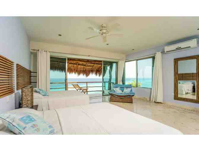 One Week at Luxury Home with Infinity Pool/Hot Tub Overlooking Cancun Bay