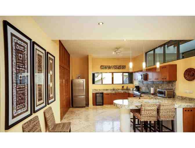 One Week at Luxury Home with Infinity Pool/Hot Tub Overlooking Cancun Bay