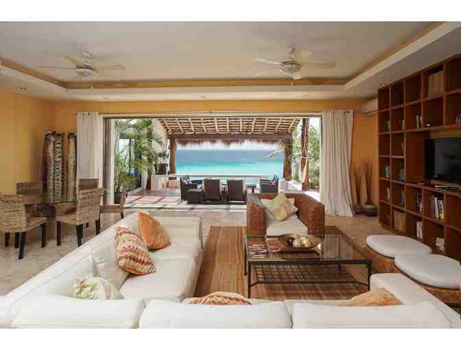 One Week at Luxury Home with Infinity Pool/Hot Tub Overlooking Cancun Bay