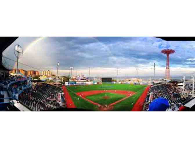 Four Box Seat Tickets to Brooklyn Cyclones - Photo 1