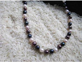 Tre Colore Pearls Necklace