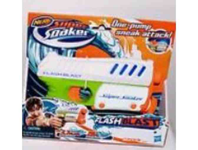 COOL SUMMER NERF WATER TOY BASKET!