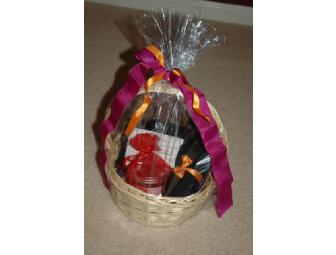 Geoffrey Scott Basket -- $500 Gift Certificate and $150 Outfit