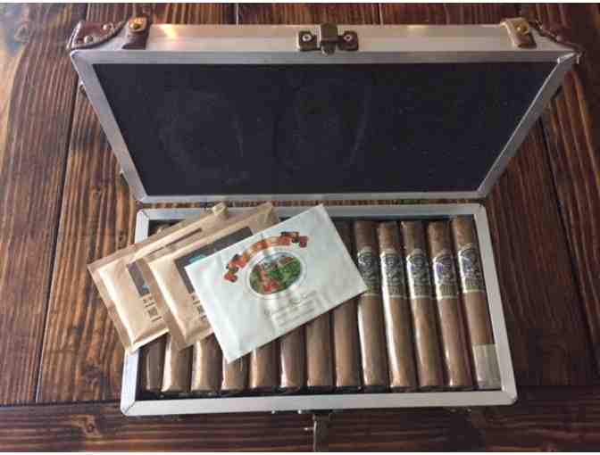 Cigar and Scotch Enthusiast Package