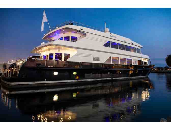 Flagship Dinner Cruise & Bayfront Hotel Stay for (2)