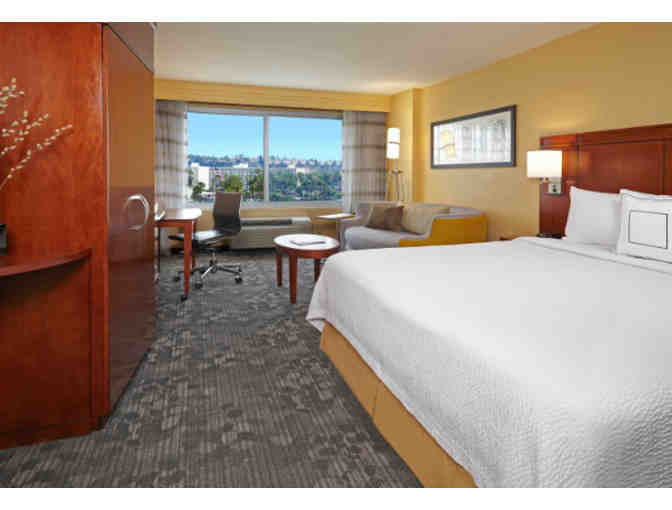 (2) Night Stay with Breakfast for Two + Parking in San Diego