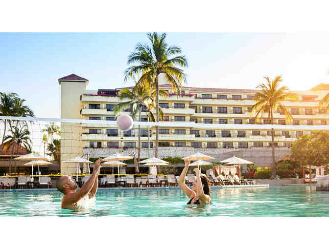 ( 2 ) Nights @ Puerto Vallarta Resort & Spa with Breakfast for Two